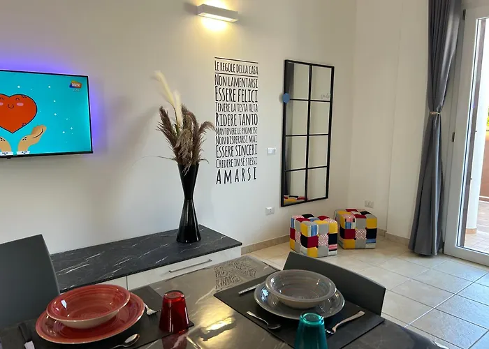 Dreamhouse - The Apartment *