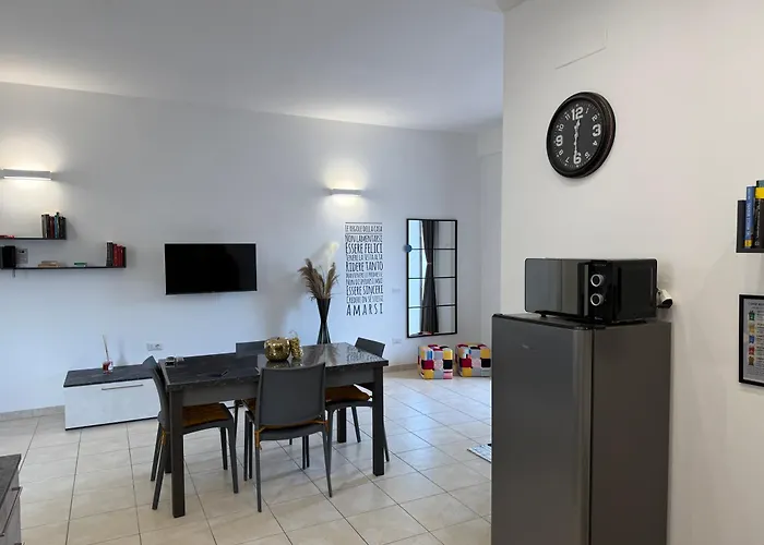 Dreamhouse - The Apartment *