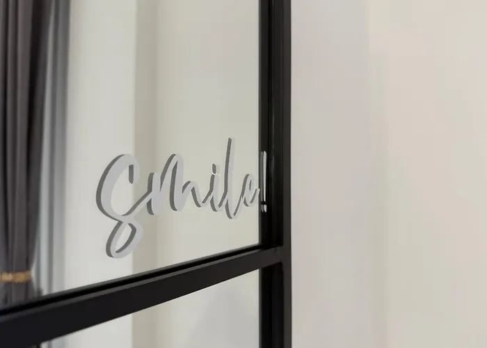 Apartment Dreamhouse - The *