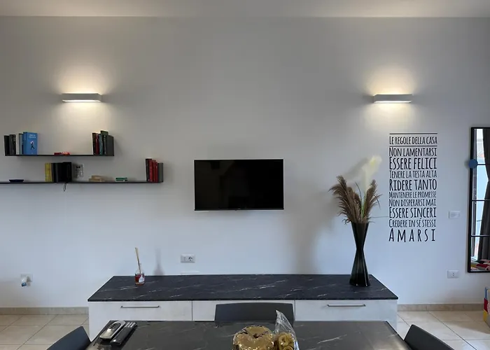 Dreamhouse - The